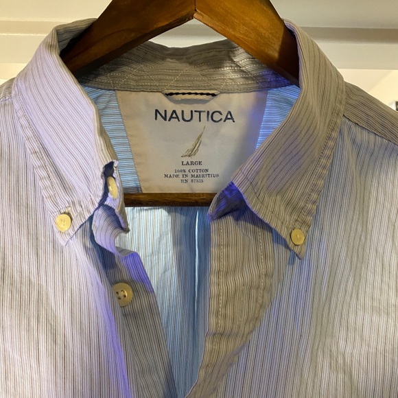 Light Blue Nautica Button Up Shirt size Large - Picture 2 of 5